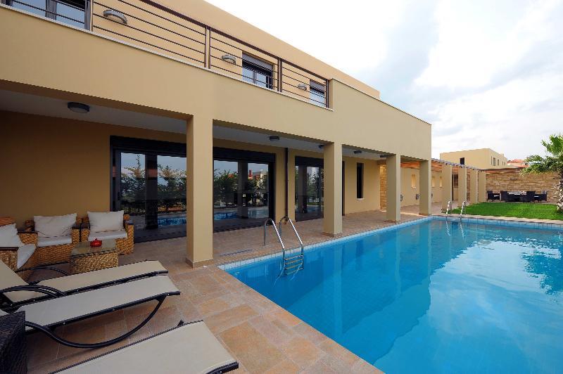 Rimondi Grand Villas Skaleta Luaran gambar